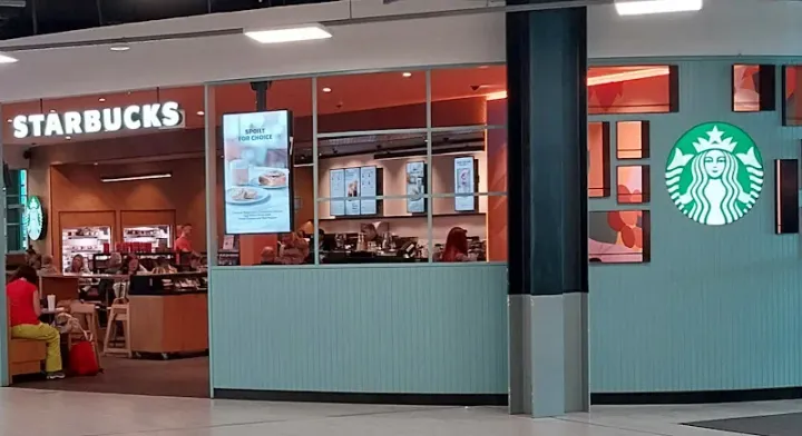Starbucks in London, Bedfordshire