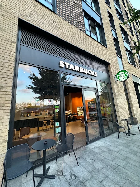 Starbucks in London, Greater London